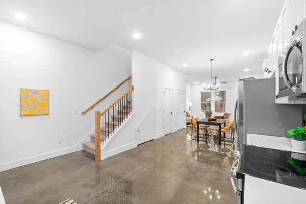 $2,000 | 682 Anderson Lane, Madison, TN 37115