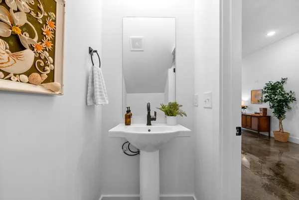 $2,000 | 682 Anderson Lane, Madison, TN 37115