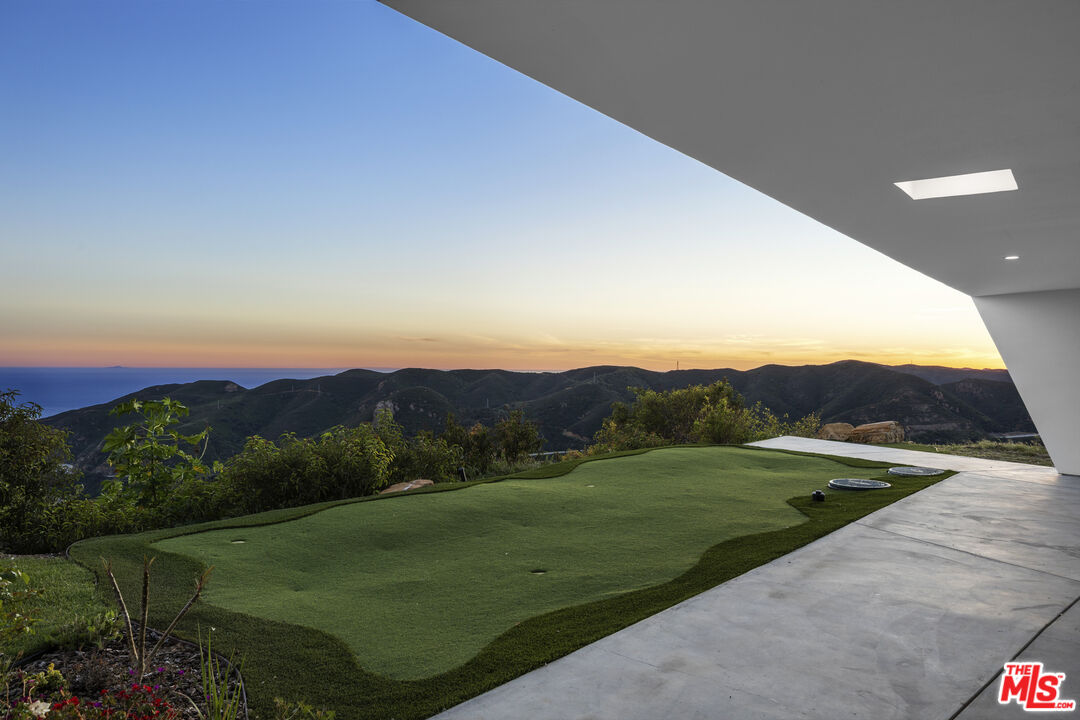 2514 Cayman Road Malibu, CA 90265 - Photo 22 of 26