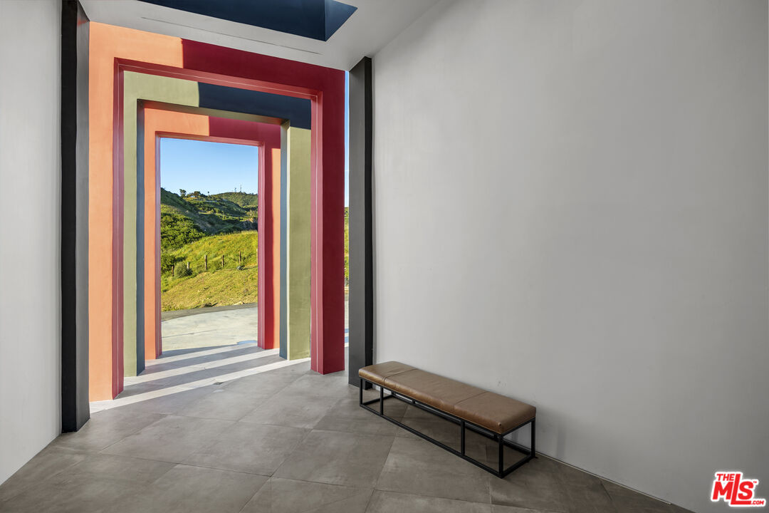 2514 Cayman Road Malibu, CA 90265 - Photo 6 of 26