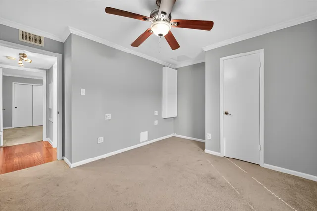 $130,000 | 18800 Egret Bay Boulevard, Unit 1207, Webster, TX 77058