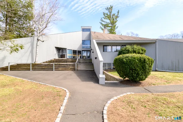 $400,000 | 1 Apricot Lane, Unit 1, Ridgefield, CT 06877