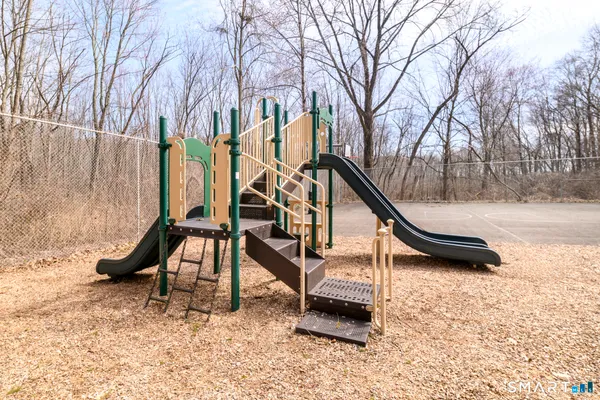 $400,000 | 1 Apricot Lane, Unit 1, Ridgefield, CT 06877