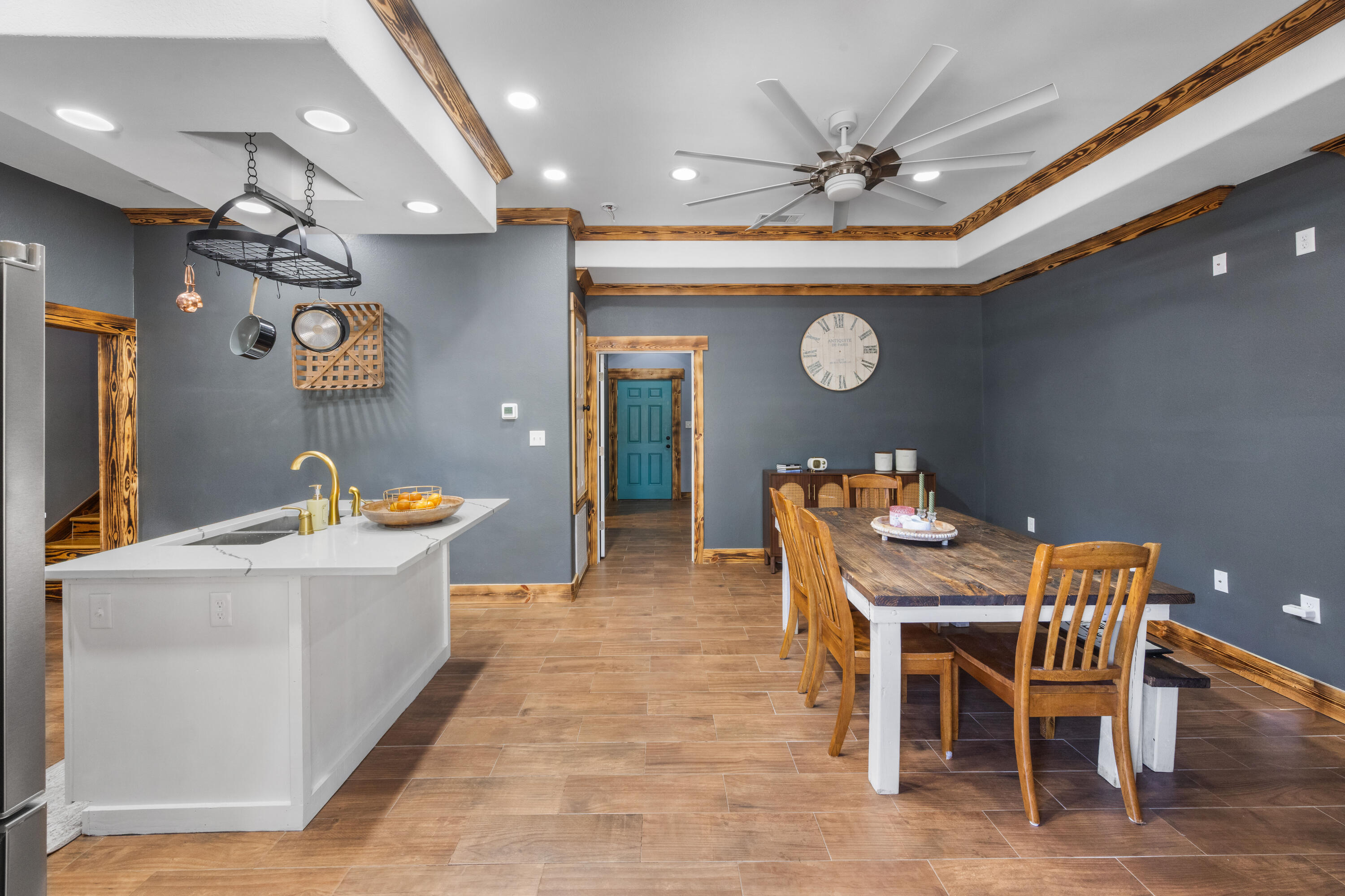 981 East Chestnut Avenue Crestview, FL 32539 - Photo 17 of 80 a view of a dining room with furniture