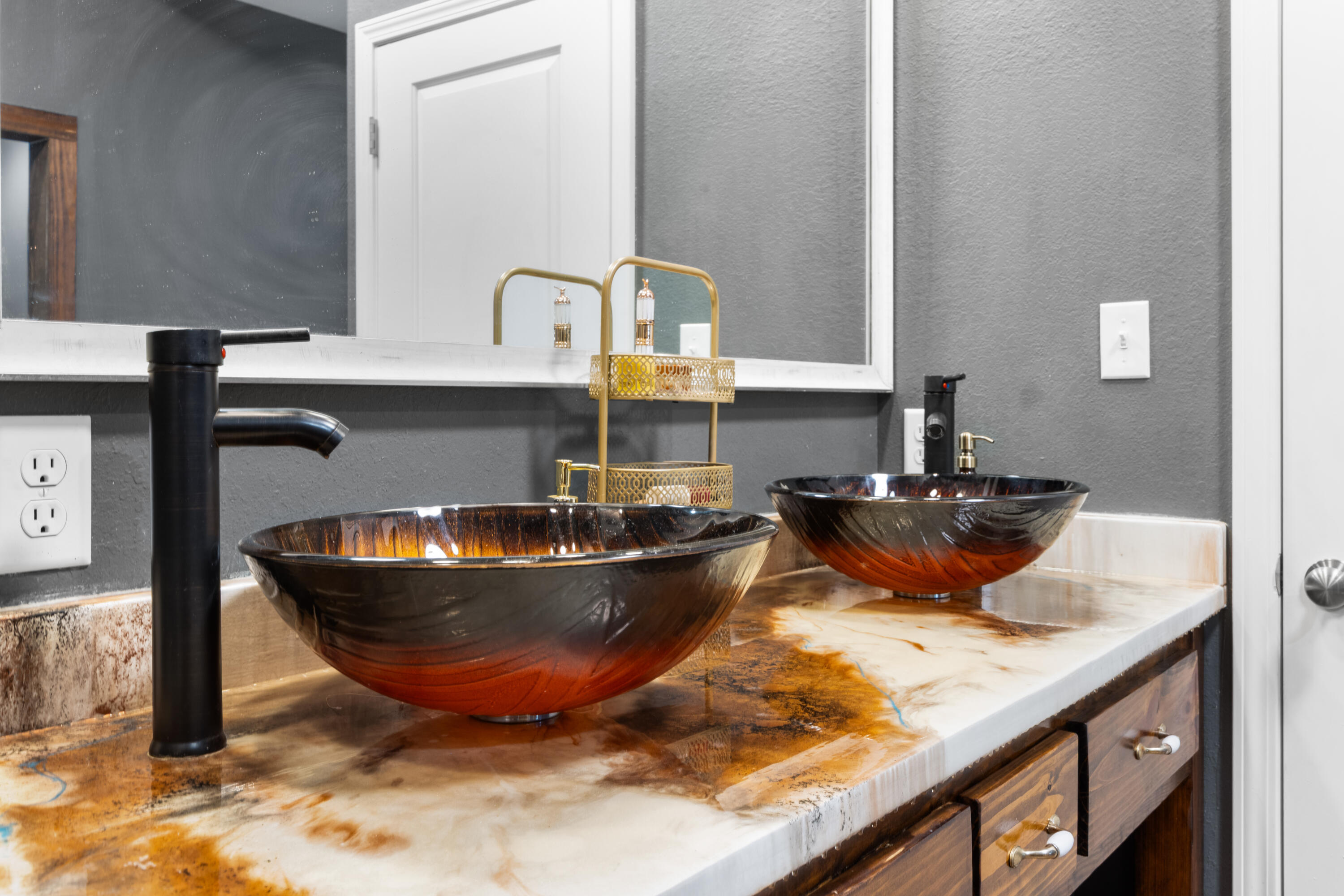 981 East Chestnut Avenue Crestview, FL 32539 - Photo 32 of 80 602A9791