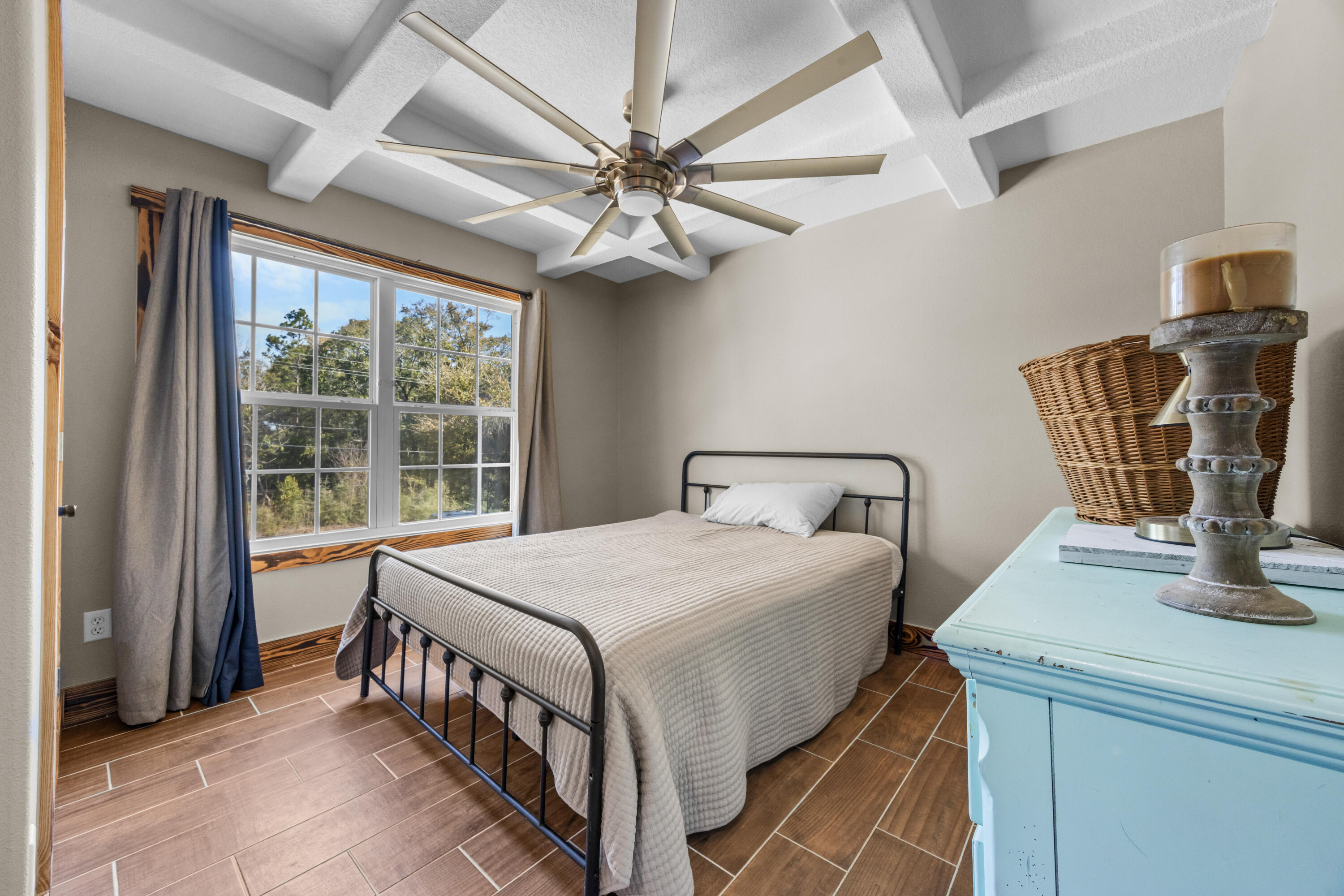 981 East Chestnut Avenue Crestview, FL 32539 - Photo 53 of 80 602A9960