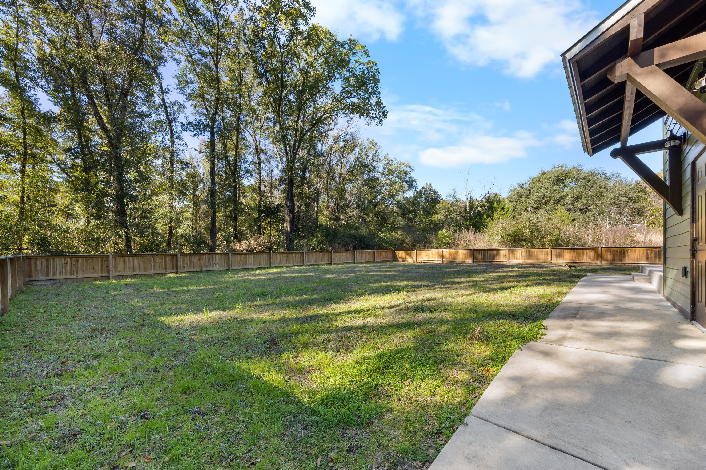 981 East Chestnut Avenue Crestview, FL 32539 - Photo 63 of 80 z602A9520