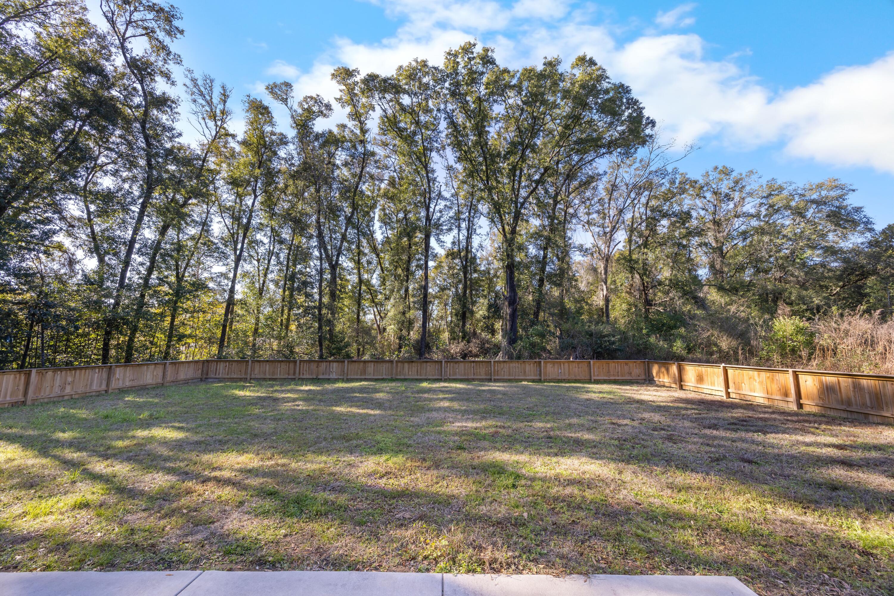 981 East Chestnut Avenue Crestview, FL 32539 - Photo 65 of 80 z602A9535