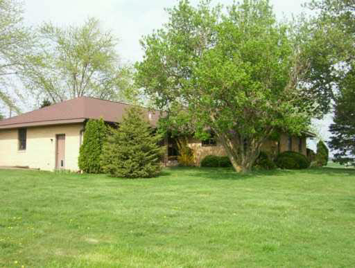 62435 Elm Road Mishawaka, IN 46544 - Photo 2 of 4