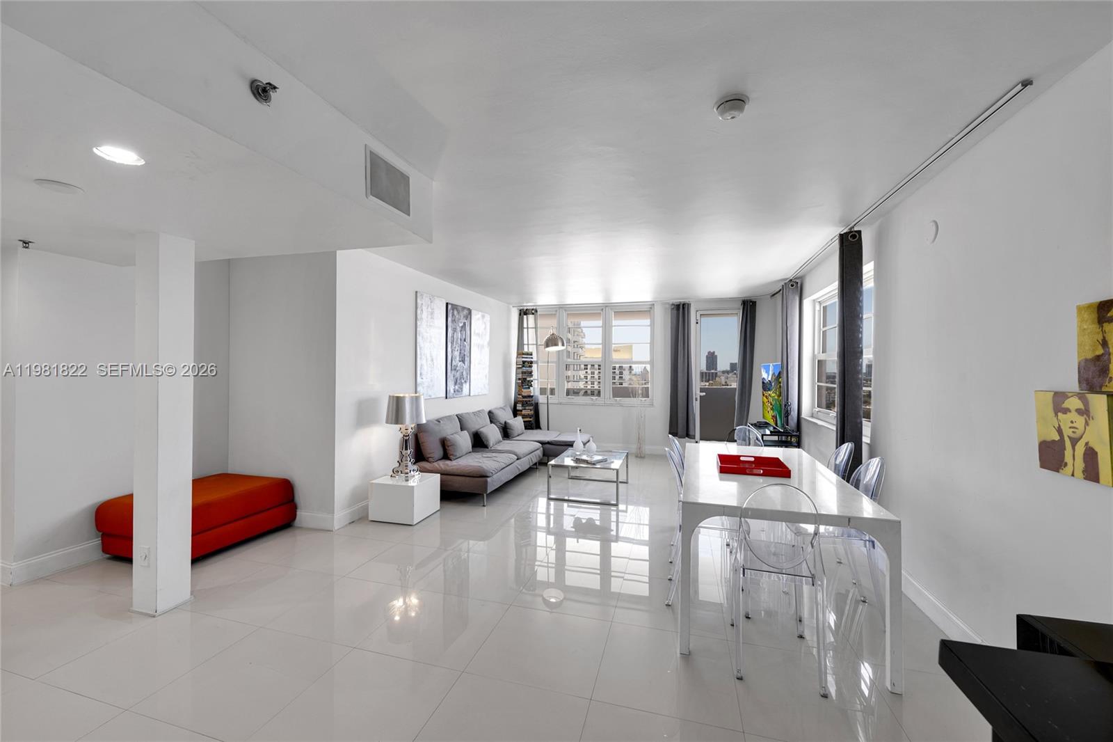 100 Lincoln Road, Unit 1511 Miami Beach, FL 33139 - Photo 12 of 39