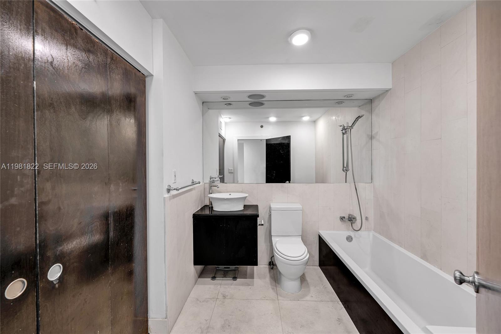 100 Lincoln Road, Unit 1511 Miami Beach, FL 33139 - Photo 15 of 39
