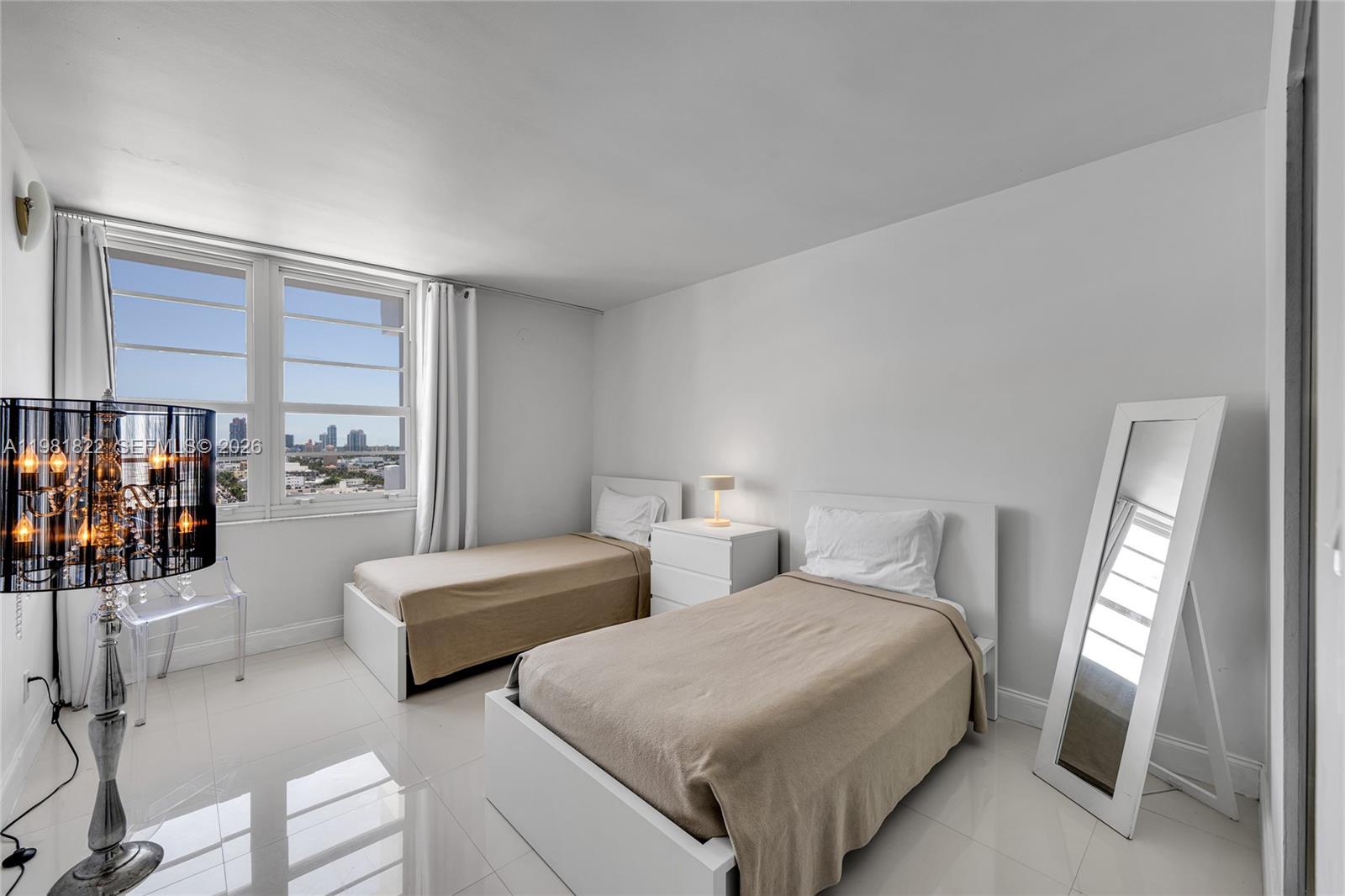 100 Lincoln Road, Unit 1511 Miami Beach, FL 33139 - Photo 17 of 39