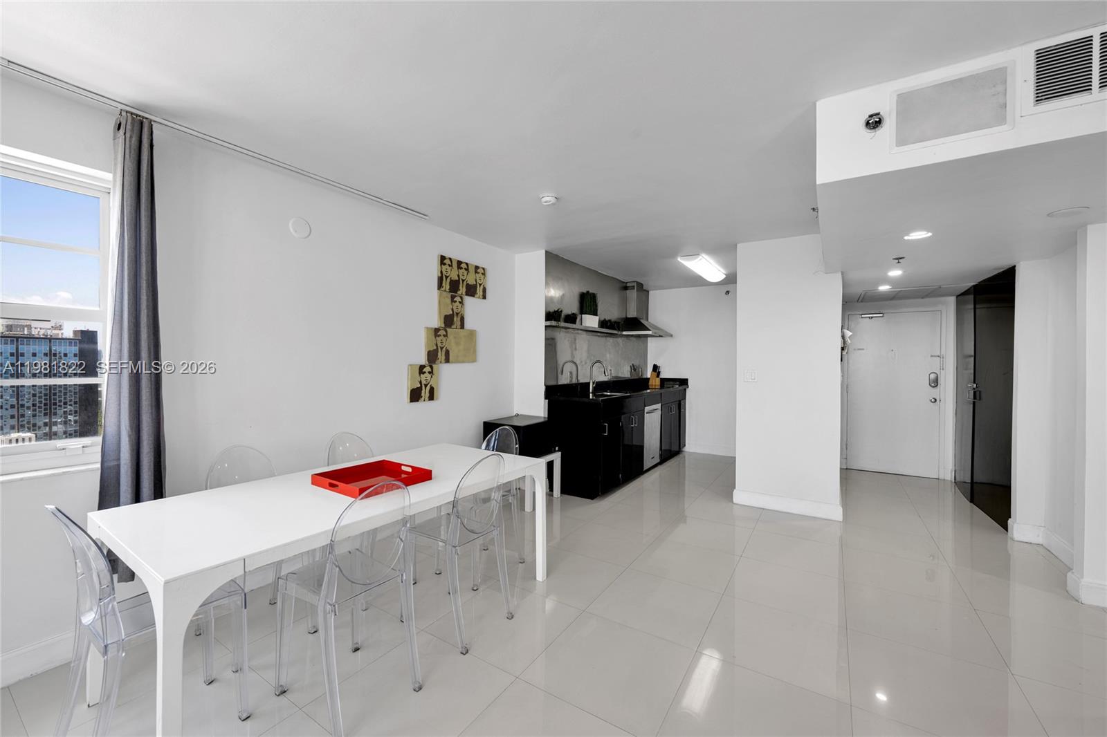100 Lincoln Road, Unit 1511 Miami Beach, FL 33139 - Photo 8 of 39