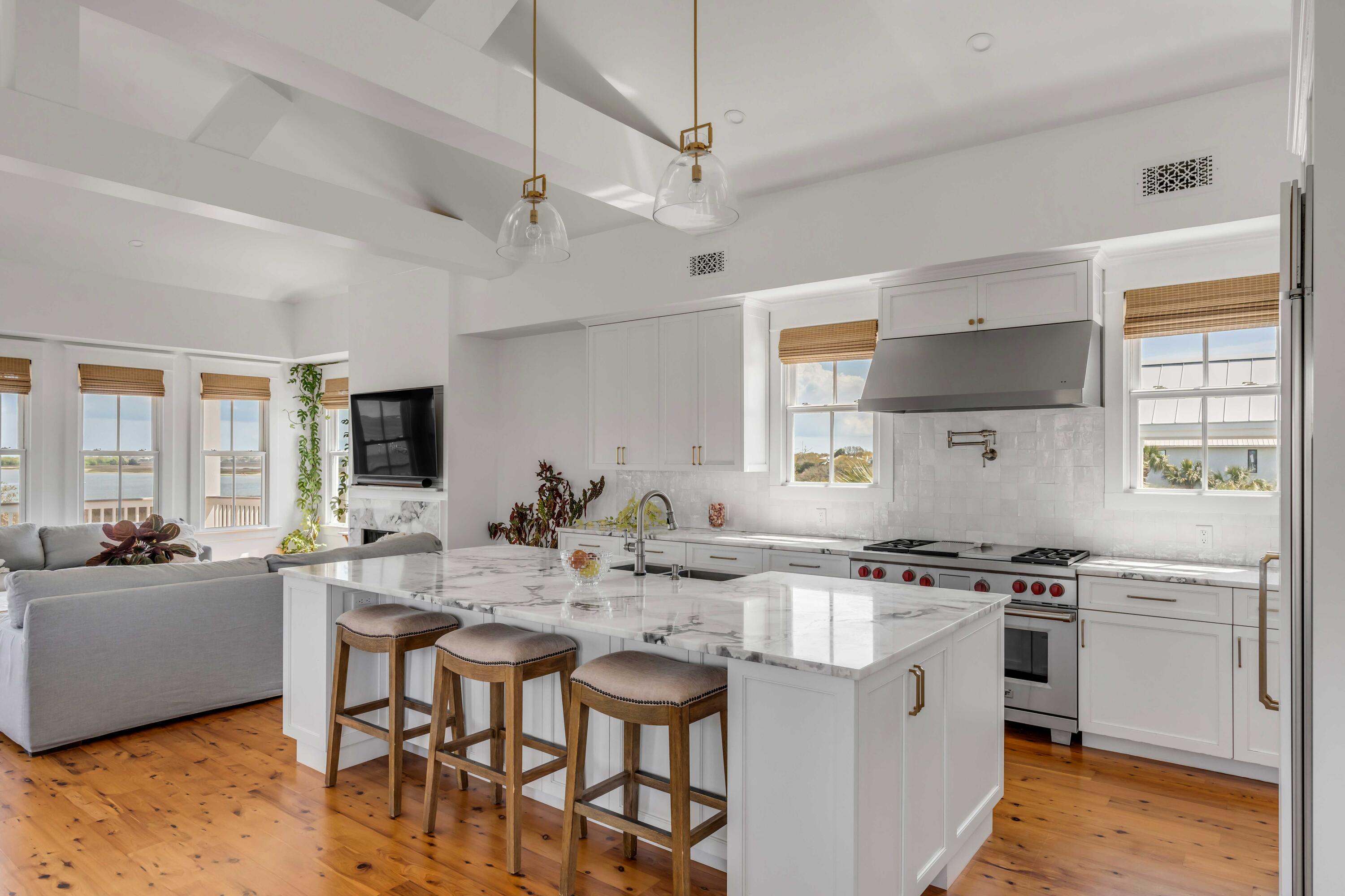 904 Middle Street Sullivans Island, SC 29482 - Photo 13 of 64 Interior_904 Middle_22_Kitchen