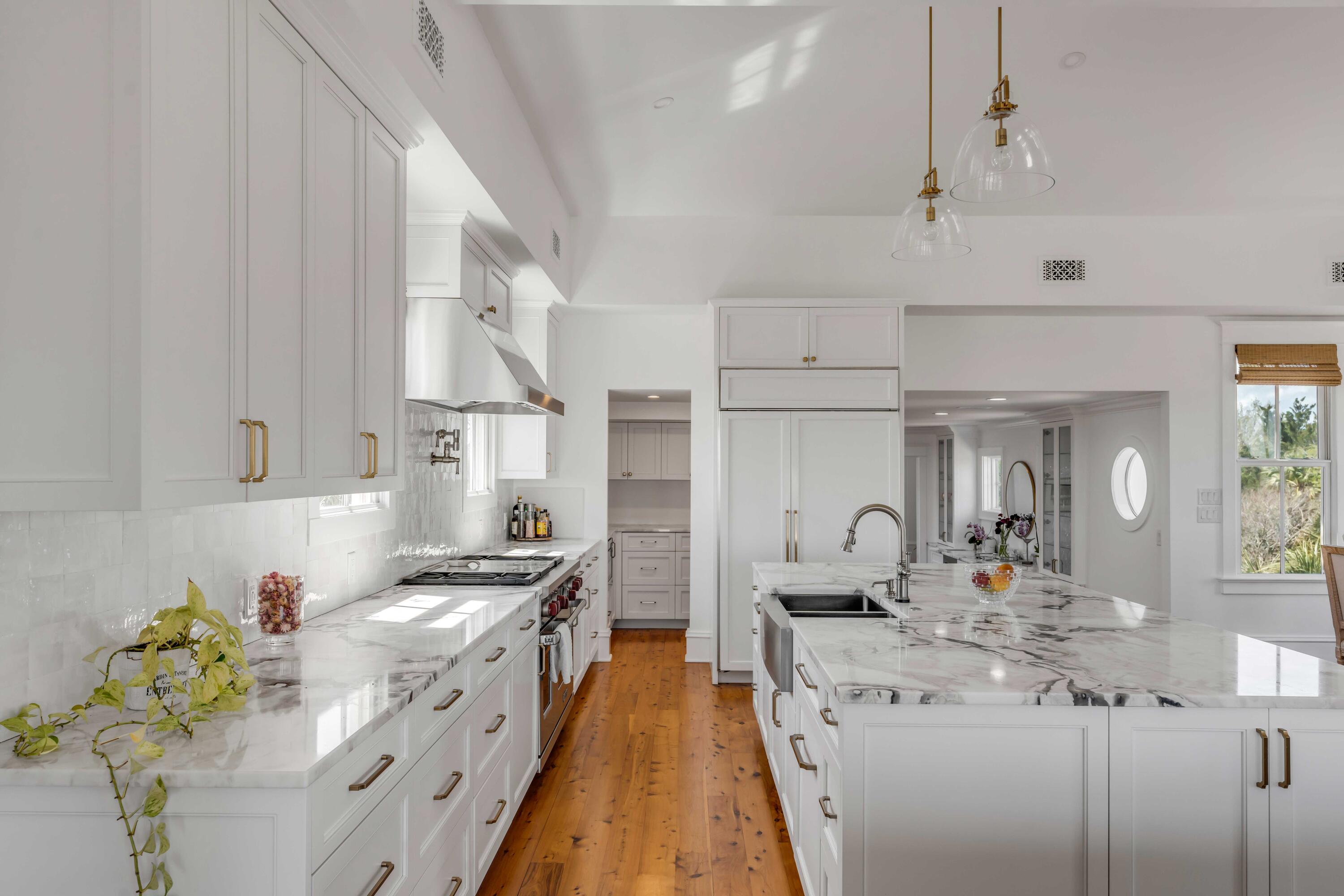 904 Middle Street Sullivans Island, SC 29482 - Photo 15 of 64 Interior_904 Middle_20_Kitchen