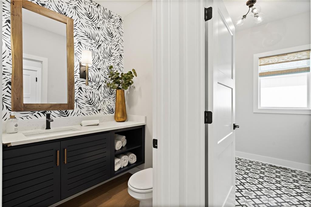 1095 Creekside Court Raymore, MO 64083 - Photo 3 of 9