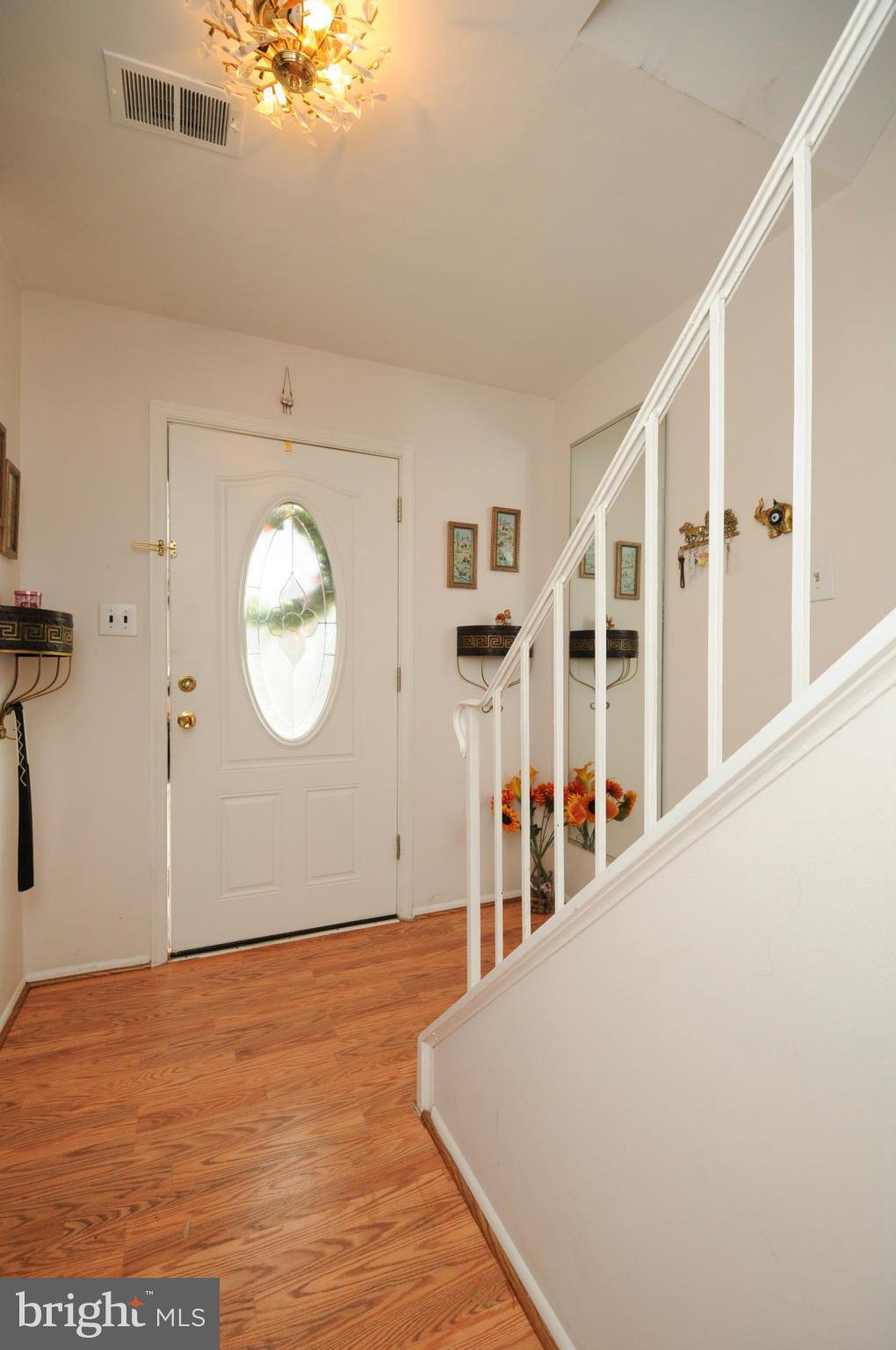 8324 Moline Place Springfield, VA 22153 - Photo 2 of 25 Interior (General)