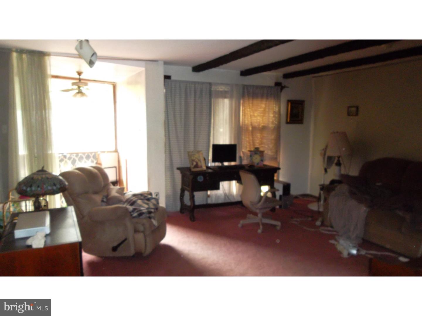 3707 Lankenau Road Philadelphia, PA 19131 - Photo 2 of 8 Living Room