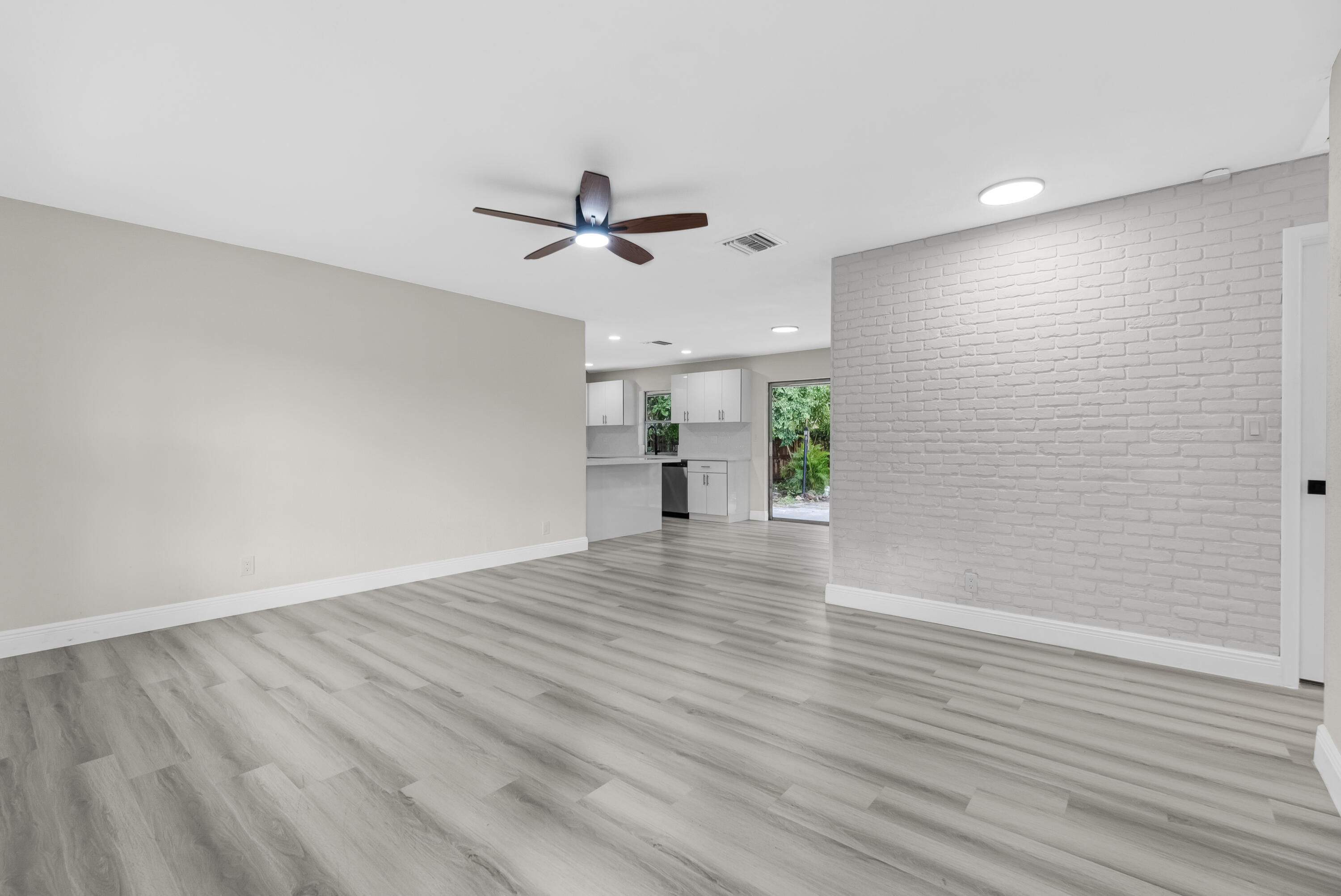 1164 Northwest 45th Terrace Lauderhill, FL 33313 - Photo 6 of 28 6