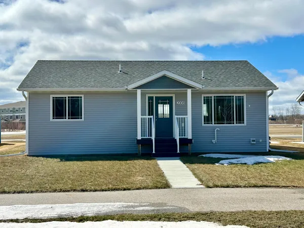 $325,000 | 2008 Nelson Drive, Thief River Falls, MN 56701