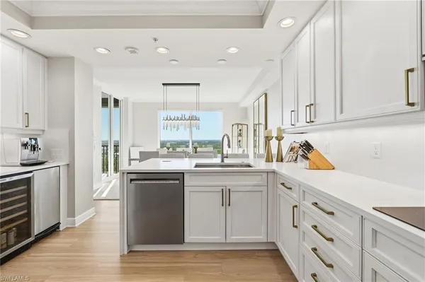 $1,249,000 | 445 Cove Tower Drive, Unit 1001, Naples, FL 34110