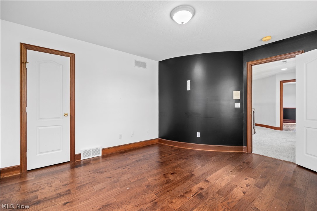 6232 Oak Point Road Lorain, OH 44053 - Photo 27 of 49 Gallery Image 27