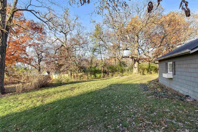 $225,000 | 1326 Brownwood Drive, Rockford, IL 61107