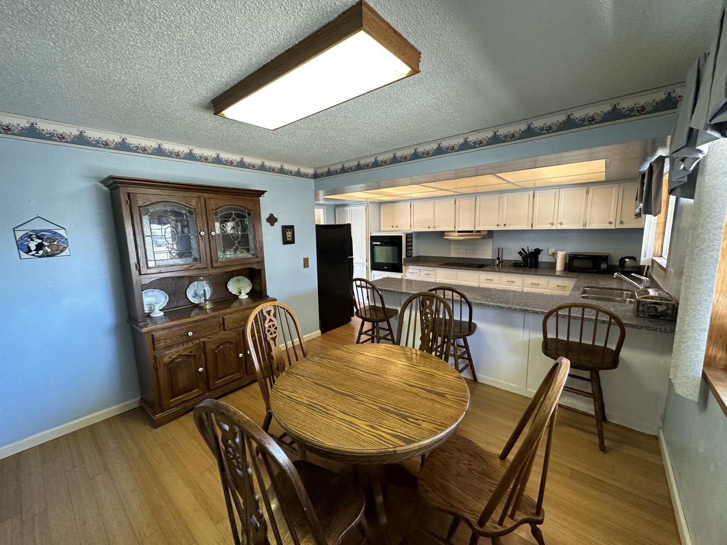 1632 Dixie Drive San Jose, CA 95122 - Photo 4 of 28 a dining room with furniture and window