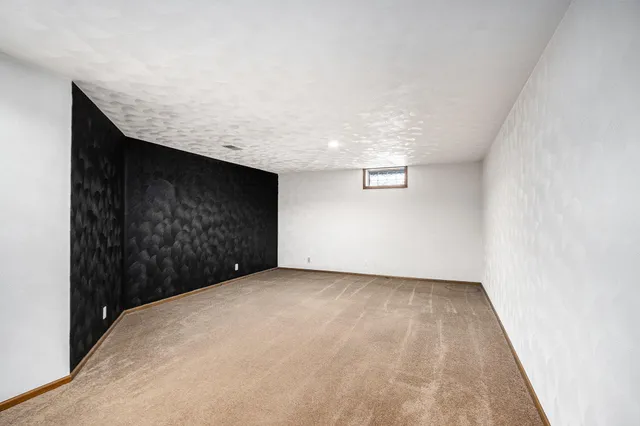 $329,500 | 3230 Woodhams Avenue, Portage, MI 49002