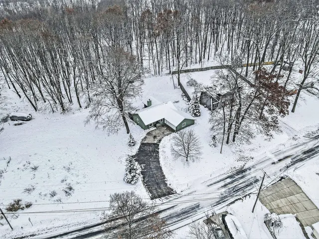 $329,500 | 3230 Woodhams Avenue, Portage, MI 49002