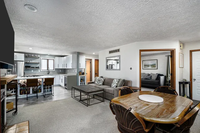 $329,500 | 3230 Woodhams Avenue, Portage, MI 49002