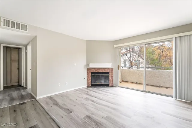 $1,250 | 3101 Casey Drive, Unit 202, Las Vegas, NV 89120