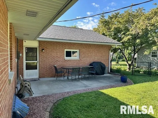 $242,000 | 1 Terry Court, Jacksonville, IL 62650