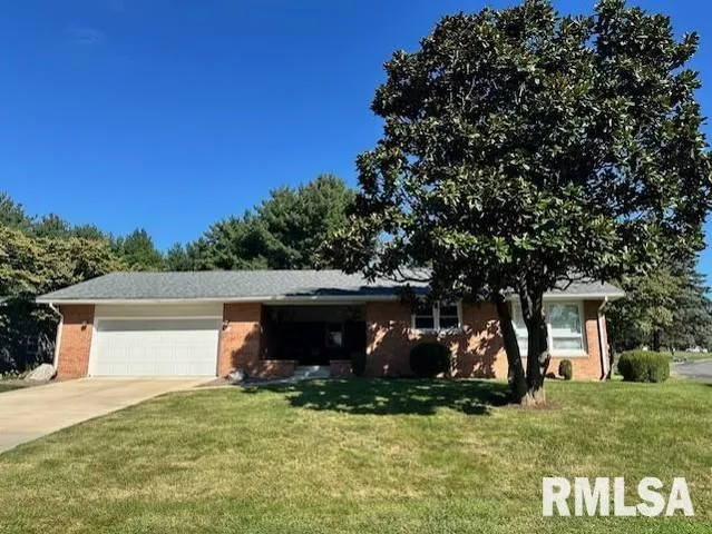 $242,000 | 1 Terry Court, Jacksonville, IL 62650