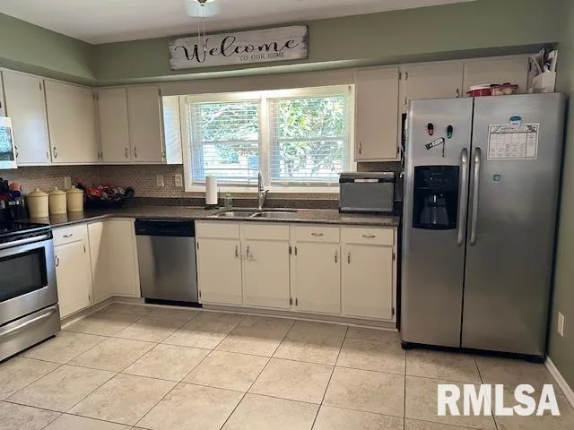 $242,000 | 1 Terry Court, Jacksonville, IL 62650