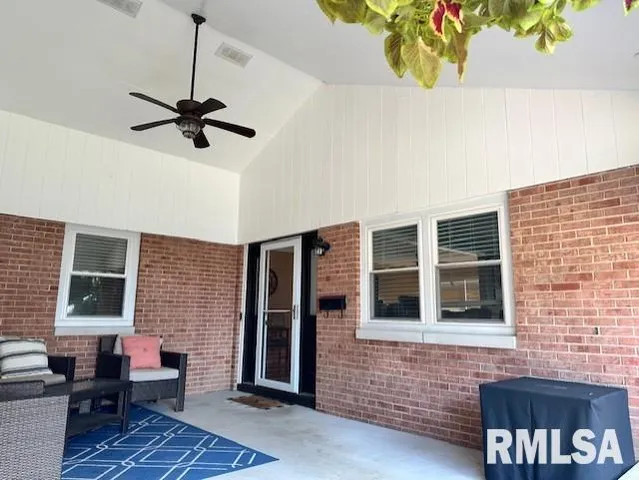 $242,000 | 1 Terry Court, Jacksonville, IL 62650