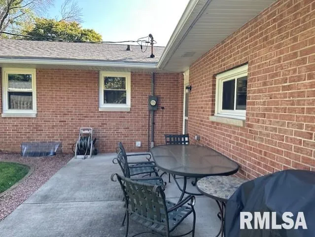 $242,000 | 1 Terry Court, Jacksonville, IL 62650