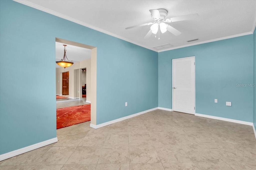 720 Myrtle Avenue Venice, FL 34285 - Photo 12 of 40