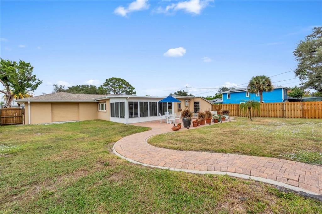 720 Myrtle Avenue Venice, FL 34285 - Photo 35 of 40