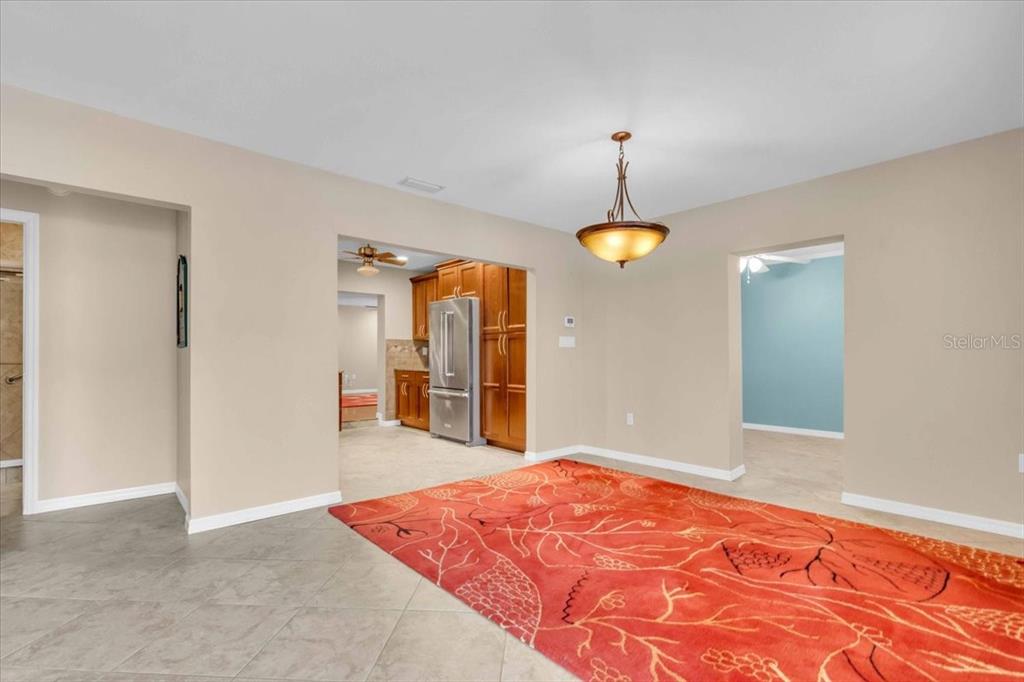 720 Myrtle Avenue Venice, FL 34285 - Photo 5 of 40