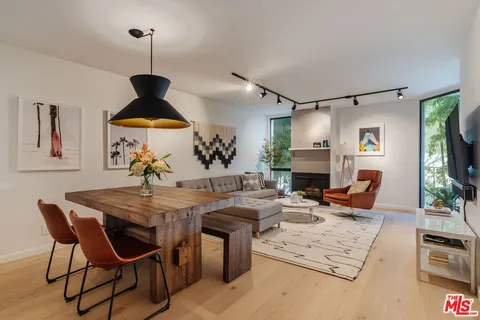 $619,000 | 1230 North Sweetzer Avenue, Unit 204, West Hollywood, CA 90069