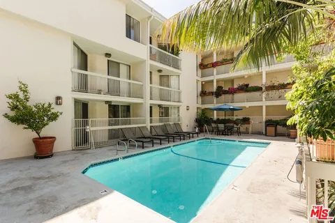 $619,000 | 1230 North Sweetzer Avenue, Unit 204, West Hollywood, CA 90069