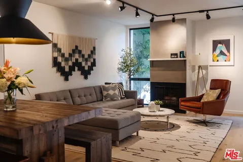 $619,000 | 1230 North Sweetzer Avenue, Unit 204, West Hollywood, CA 90069