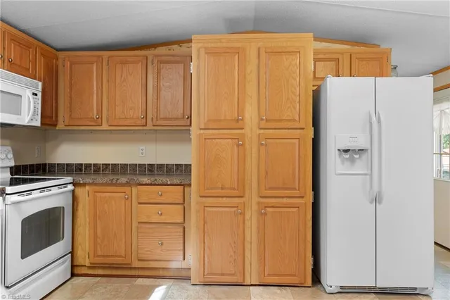 $119,900 | 128 St Albans Lane, Lexington, NC 27292