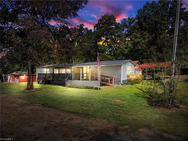 $119,900 | 128 St Albans Lane, Lexington, NC 27292