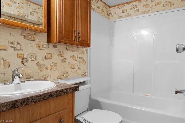 $119,900 | 128 St Albans Lane, Lexington, NC 27292