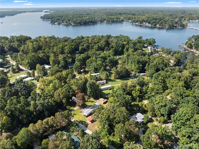 $119,900 | 128 St Albans Lane, Lexington, NC 27292