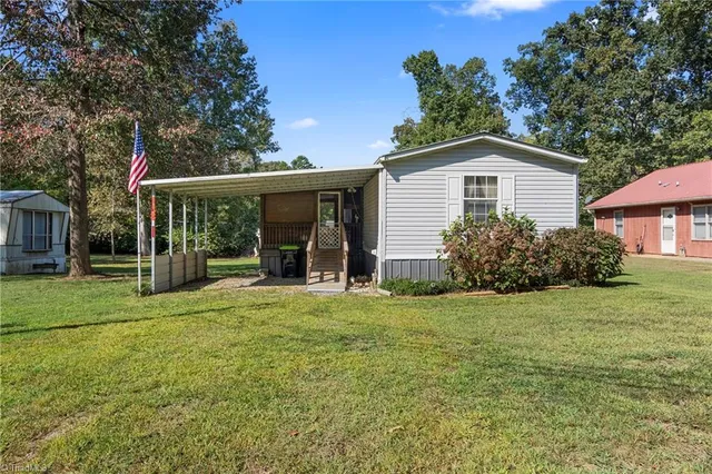 $119,900 | 128 St Albans Lane, Lexington, NC 27292