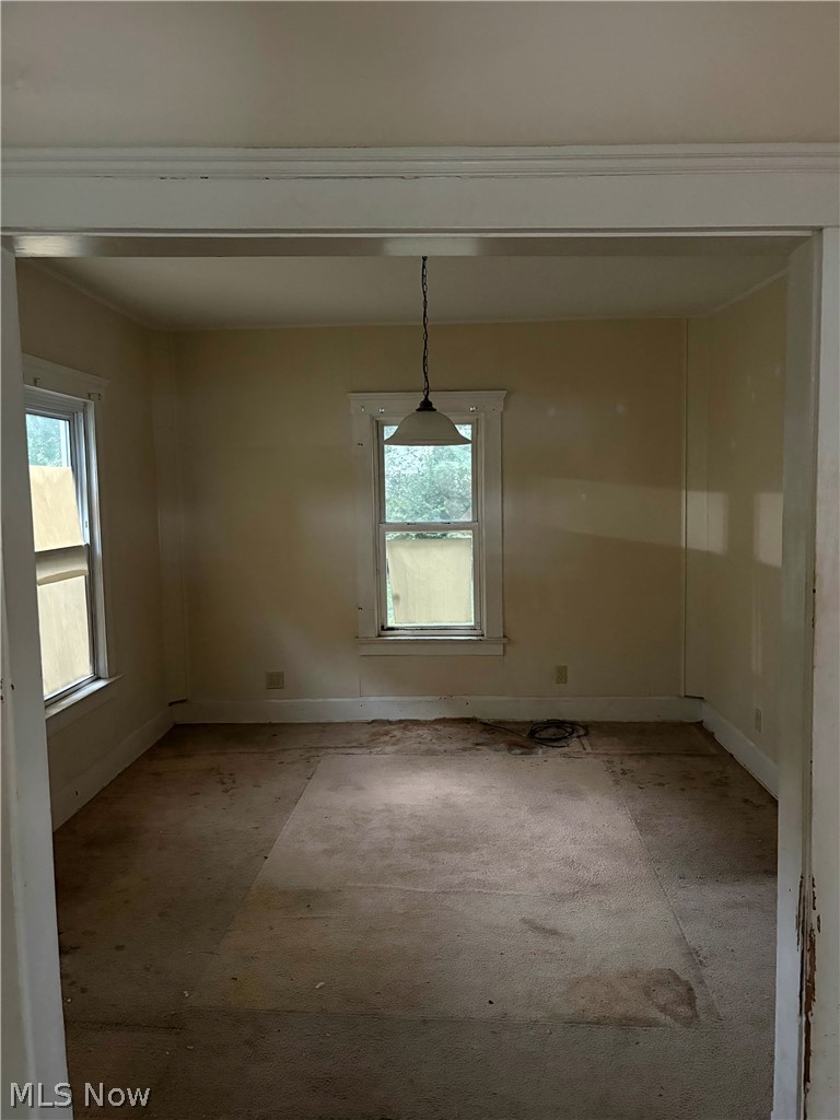 6241 West River Road South Elyria, OH 44035 - Photo 3 of 11 Dining room