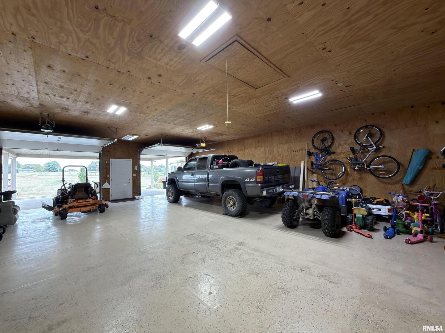 842 Highway 14 Carmi, IL 62821 - Photo 41 of 46